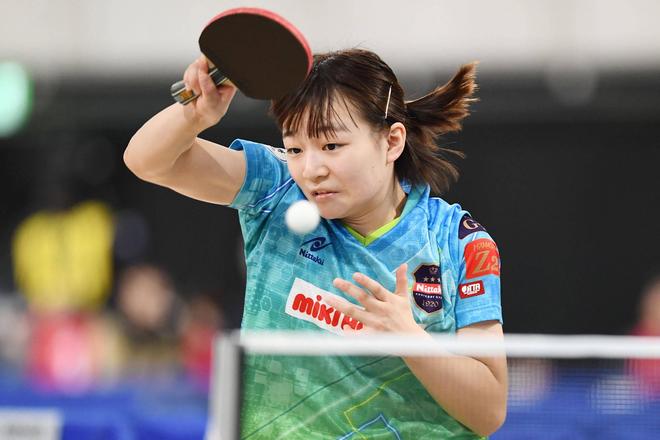 场崭露头角 场崭露头角