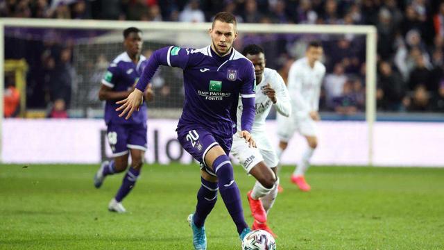 运动中都有 运动中都有